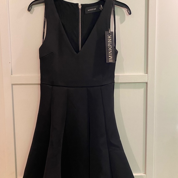 NWT MINKPINK Stagnant Jersey Dress - Picture 3 of 7